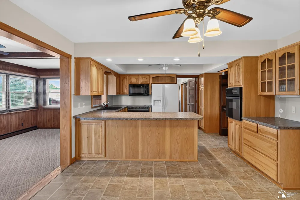8040 Tuttle Hill Road Augusta Charter Township, MI 48197