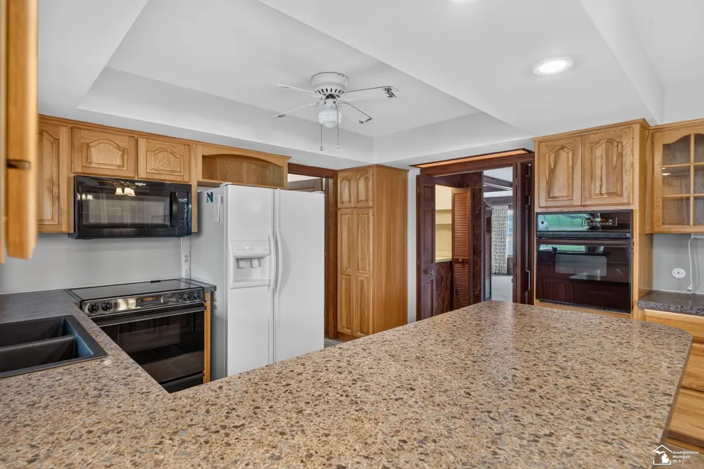 8040 Tuttle Hill Road Augusta Charter Township, MI 48197