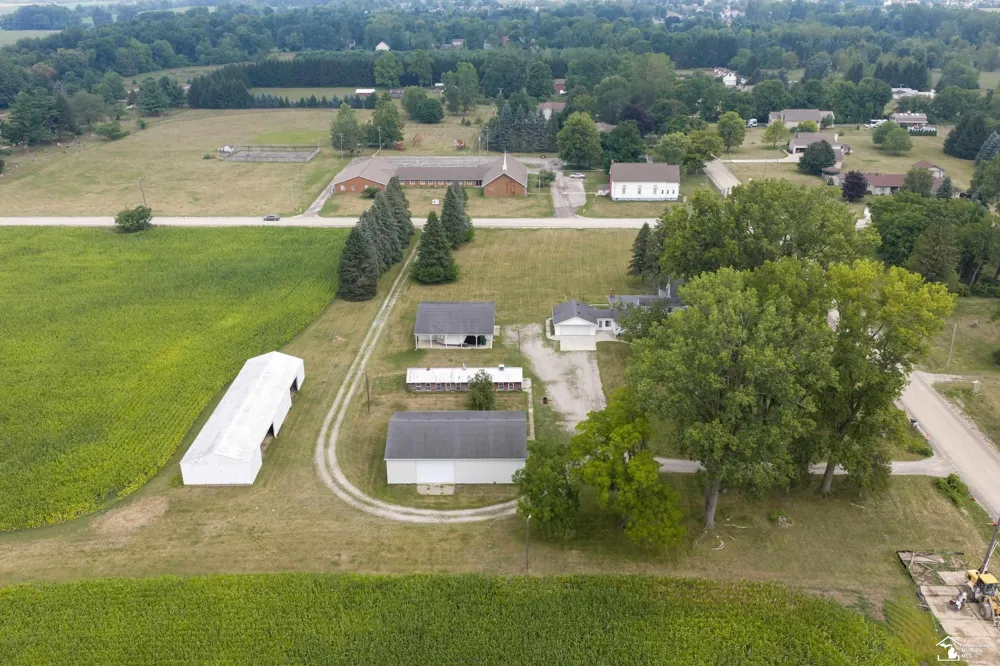8040 Tuttle Hill Road Augusta Charter Township, MI 48197