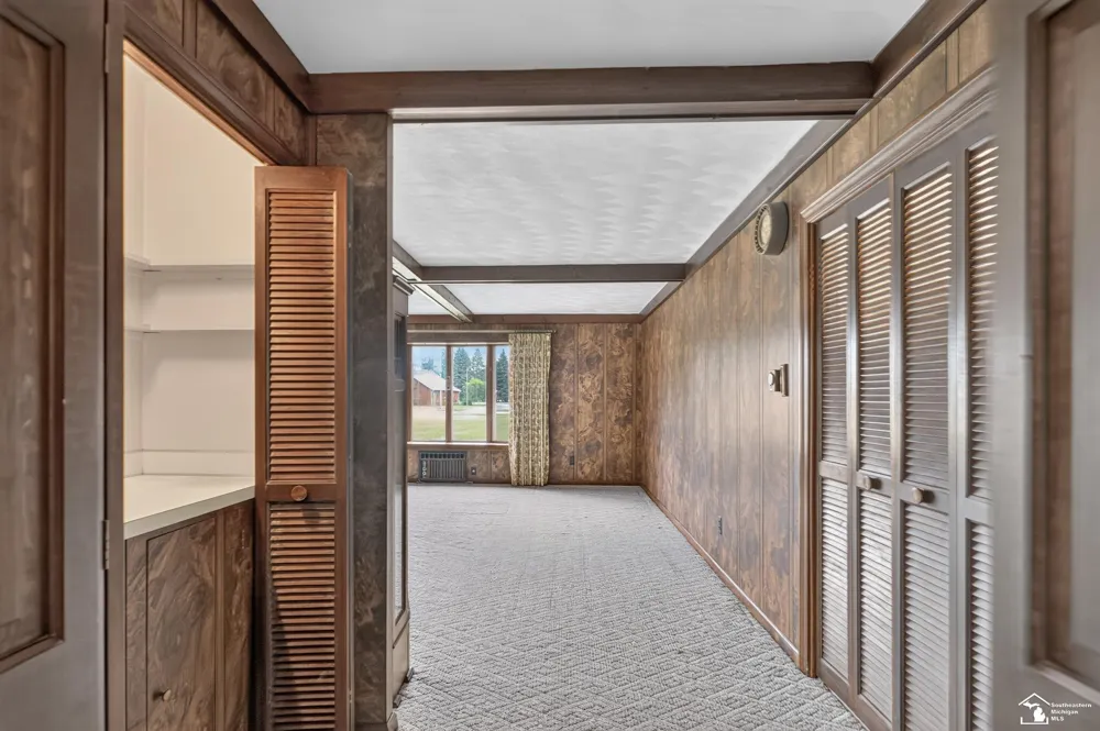 8040 Tuttle Hill Road Augusta Charter Township, MI 48197
