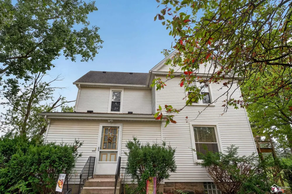 8040 Tuttle Hill Road Augusta Charter Township, MI 48197
