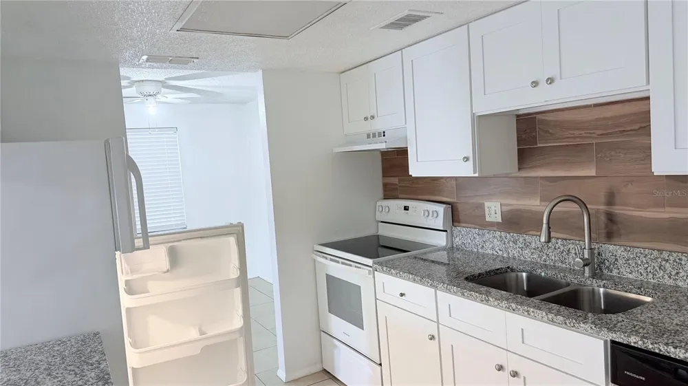131 SABAL COURT #E Oldsmar, FL 34677