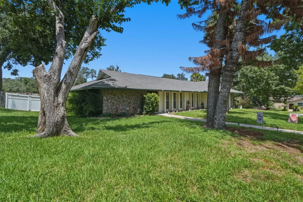 701 MILAN COURT Altamonte Springs, FL 32714