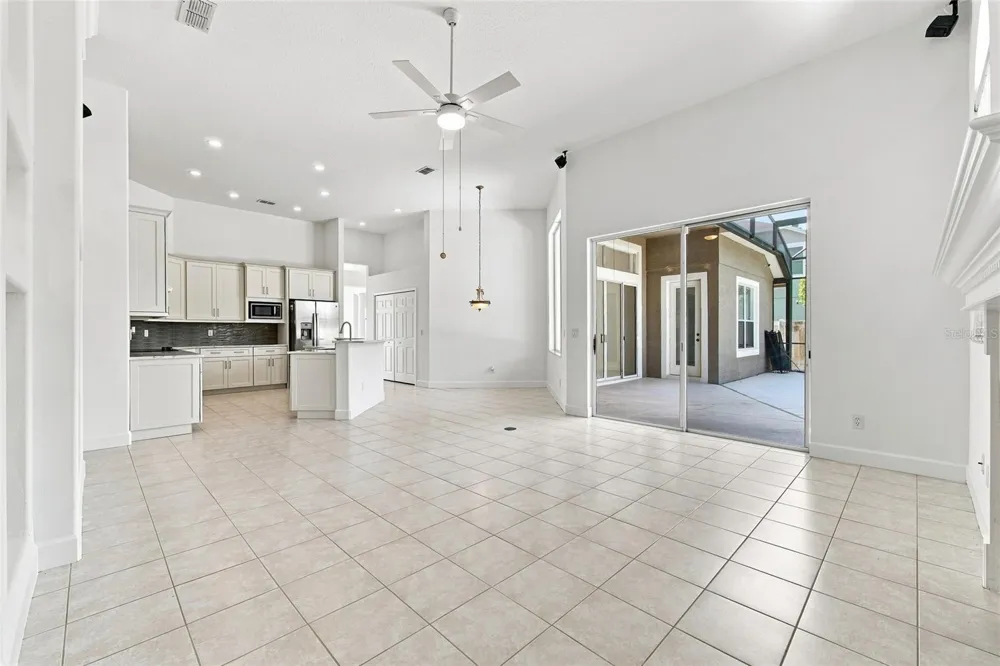 10008 CANOPY TREE COURT Orlando, FL 32836