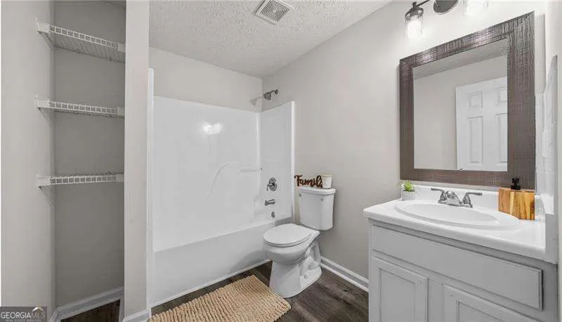29 Wood CIR Villa Rica, GA 30180