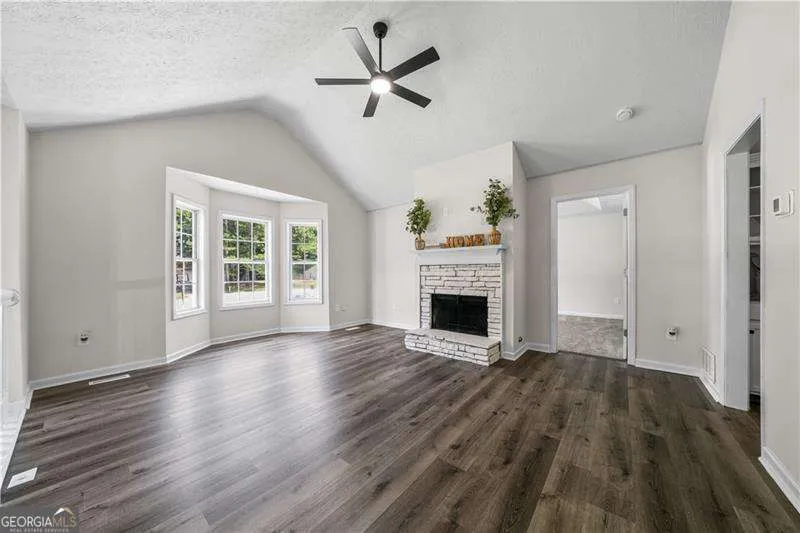 29 Wood CIR Villa Rica, GA 30180