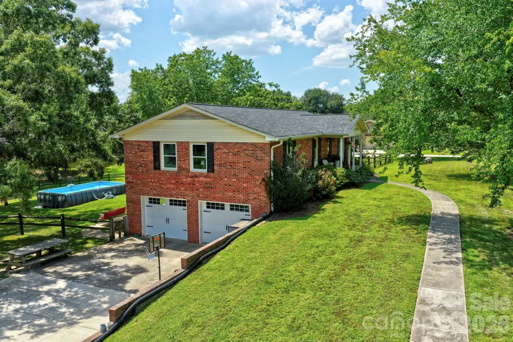7220 Pharr Mill Road Harrisburg, NC 28075