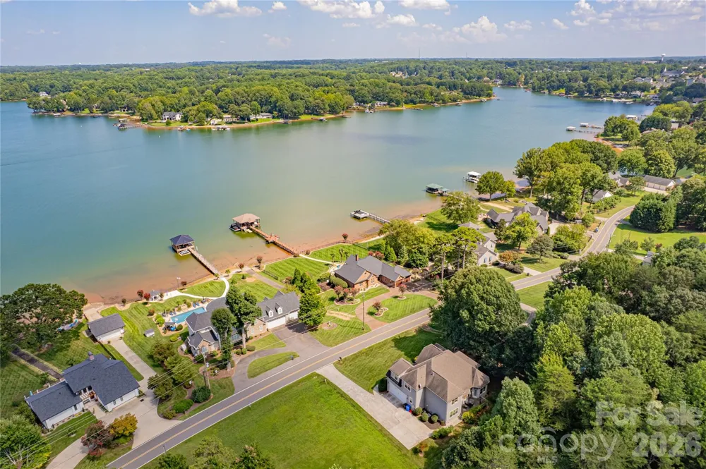 188 Wilson Lake Road Mooresville, NC 28117
