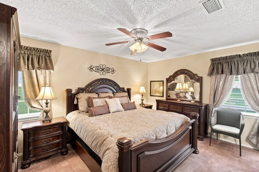 2310 Louise Lane Ennis, TX 75119