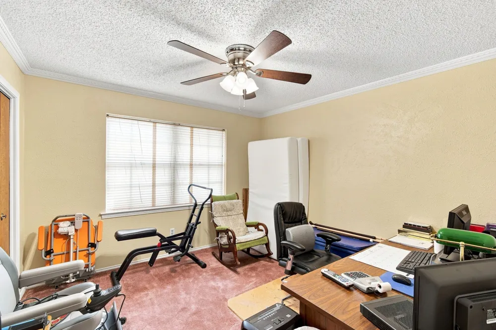 2310 Louise Lane Ennis, TX 75119