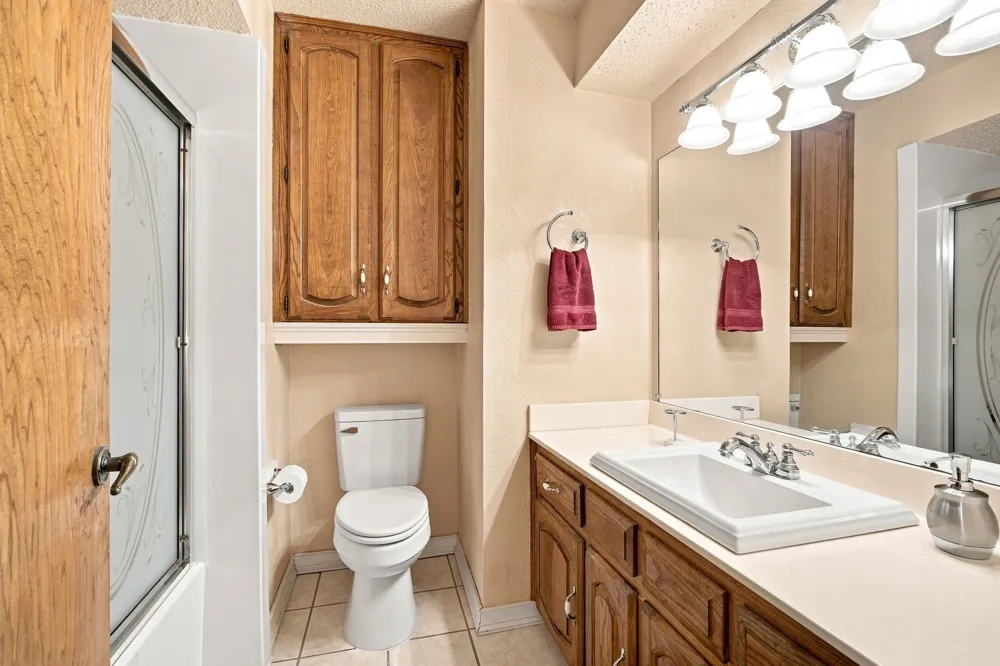 2310 Louise Lane Ennis, TX 75119