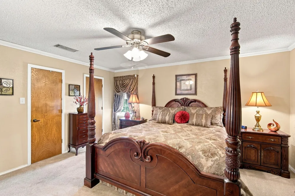 2310 Louise Lane Ennis, TX 75119