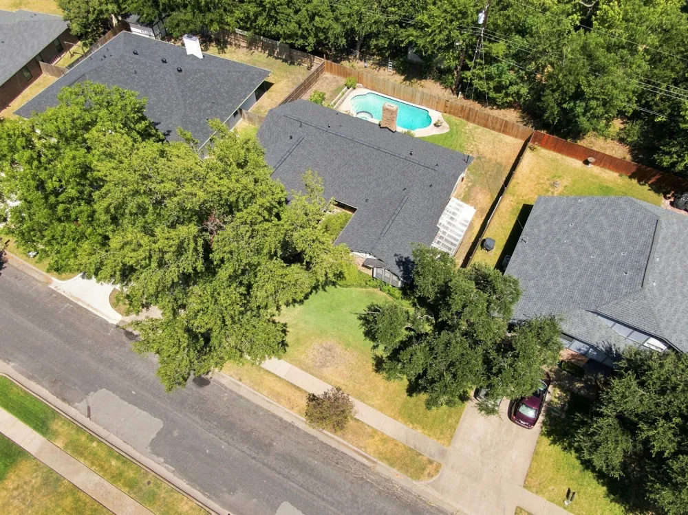 2310 Louise Lane Ennis, TX 75119