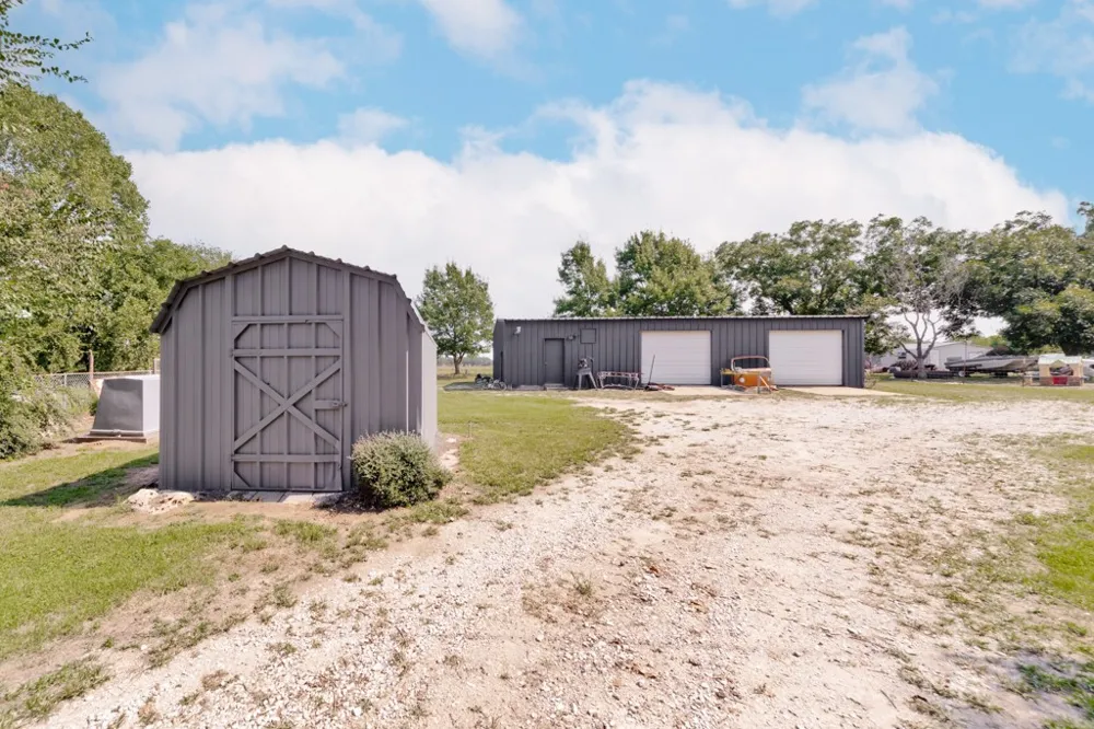 7590 Fm 1758 Bowie, TX 76230