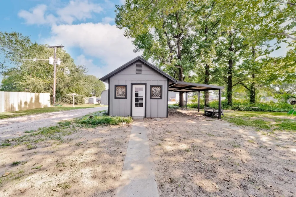 7590 Fm 1758 Bowie, TX 76230