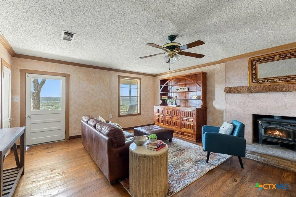 158 Watch Hill Lane Stonewall, TX 78671