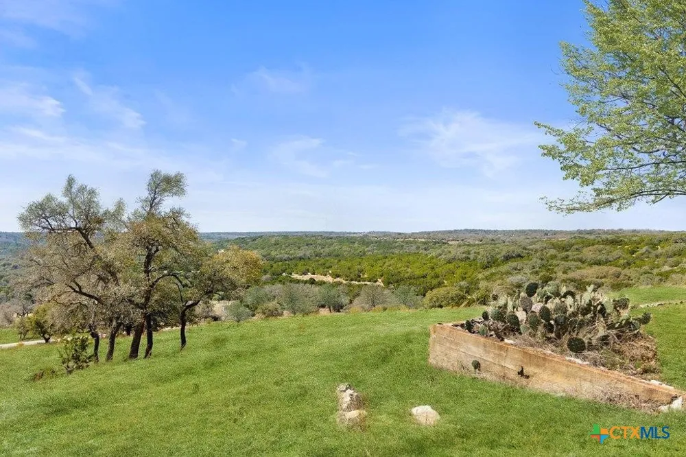 158 Watch Hill Lane Stonewall, TX 78671