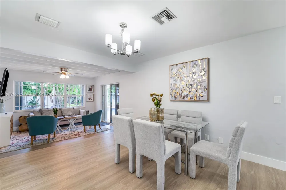 317 SE 3rd Ter Dania Beach, FL 33004