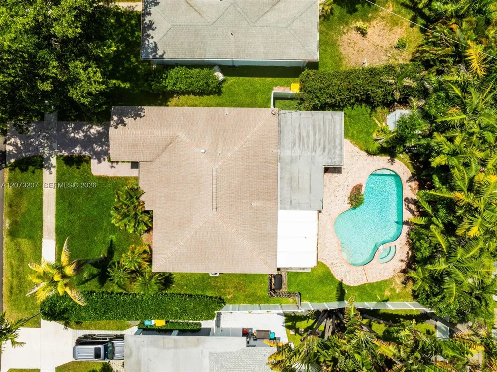 317 SE 3rd Ter Dania Beach, FL 33004