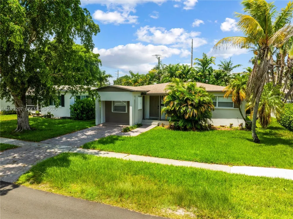 317 SE 3rd Ter Dania Beach, FL 33004