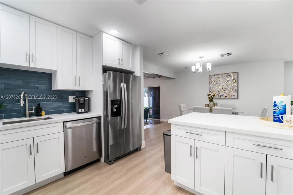 317 SE 3rd Ter Dania Beach, FL 33004