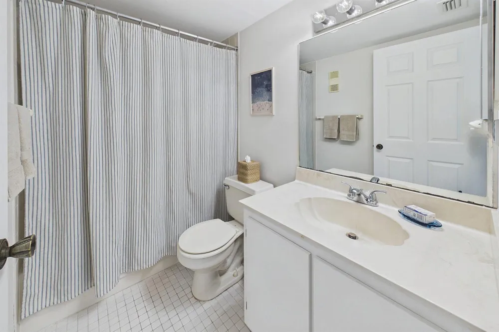 15451 PEMBRIDGE DRIVE #203 Delray Beach, FL 33484