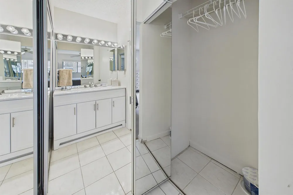 15451 PEMBRIDGE DRIVE #203 Delray Beach, FL 33484