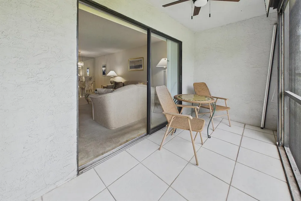 15451 PEMBRIDGE DRIVE #203 Delray Beach, FL 33484