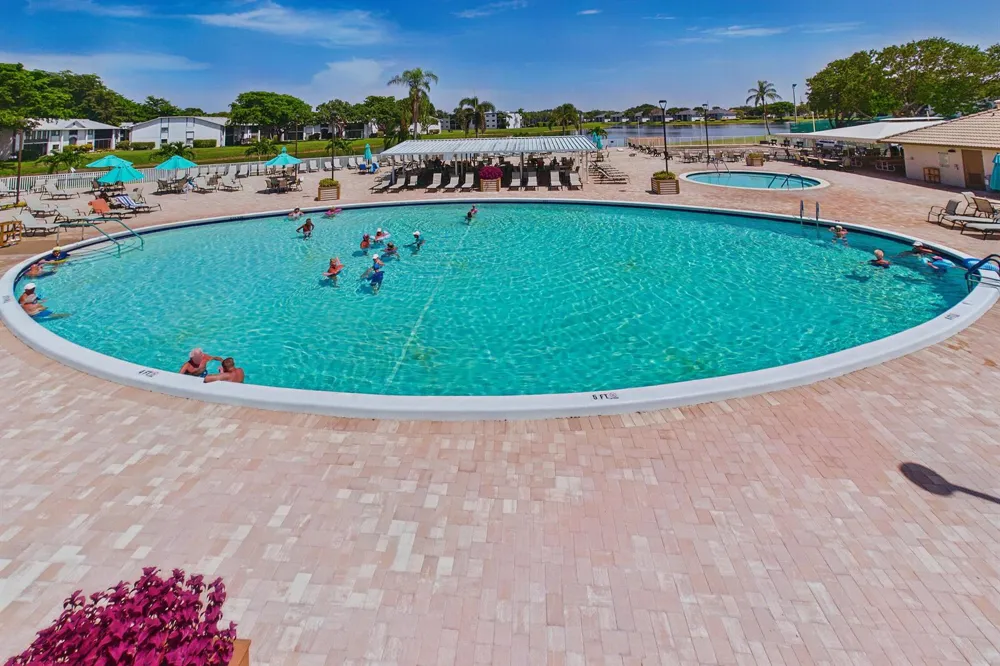 15451 PEMBRIDGE DRIVE #203 Delray Beach, FL 33484