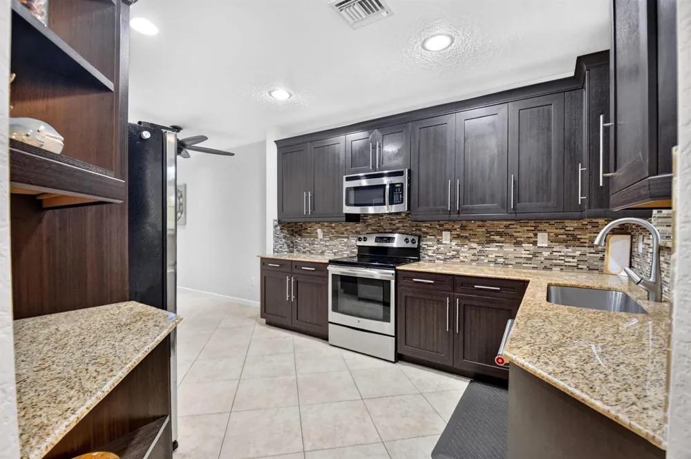 4349 Colony View Drive Lake Worth, FL 33463
