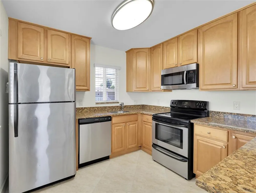 410 SW 15TH STREET #207 Pompano Beach, FL 33060