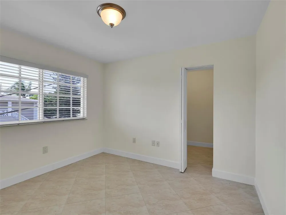 410 SW 15TH STREET #207 Pompano Beach, FL 33060