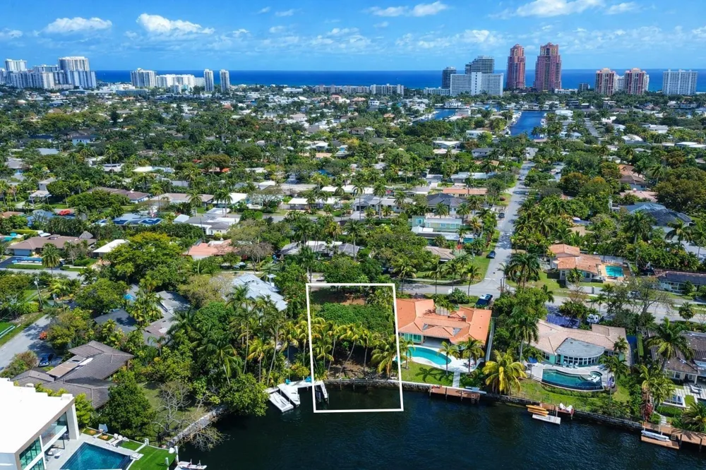 2405 MIDDLE RIVER DRIVE Fort Lauderdale, FL 33305