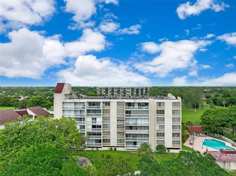 7051 Environ Blvd #432