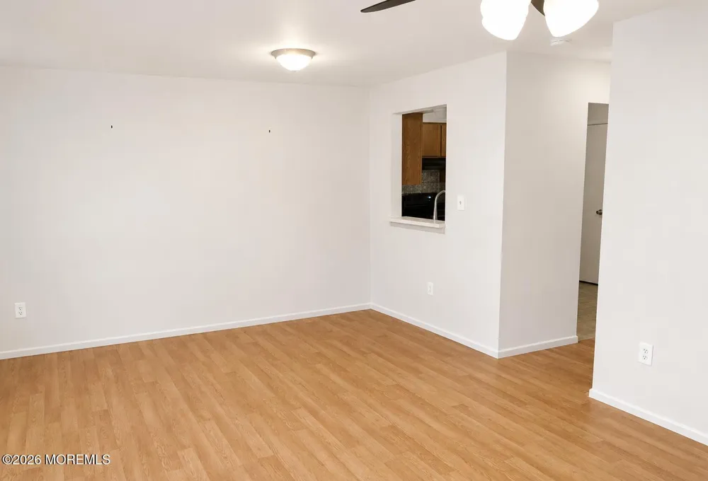 113 Dundee Court Aberdeen, NJ 07747