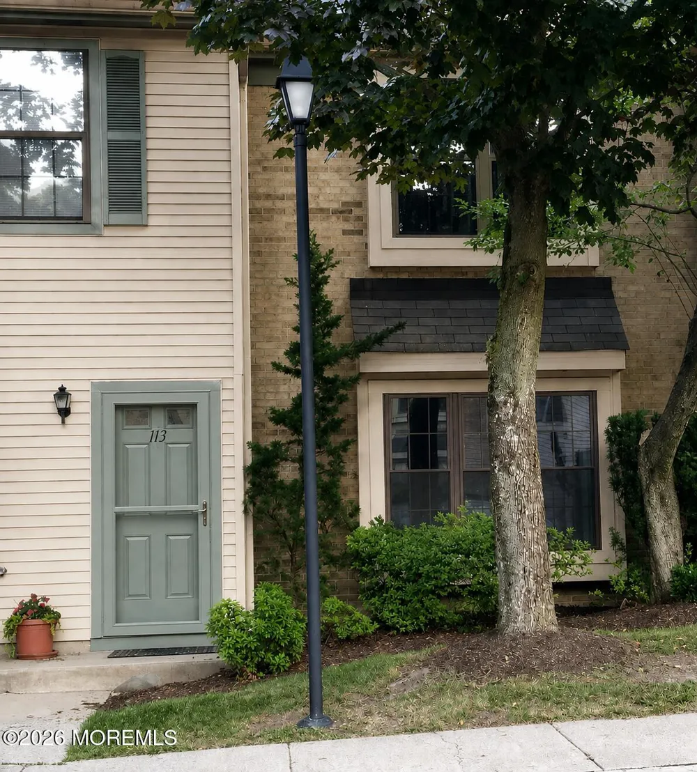 113 Dundee Court Aberdeen, NJ 07747