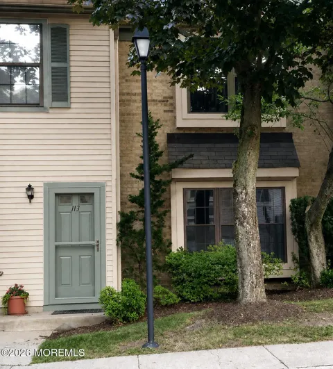 113 Dundee Court