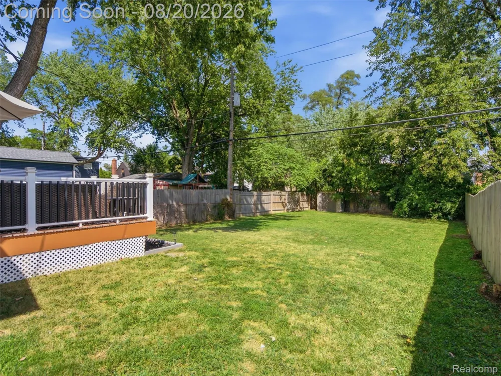 2226 Kipling Avenue Berkley City, MI 48072