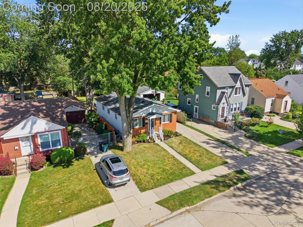 2226 Kipling Avenue Berkley City, MI 48072