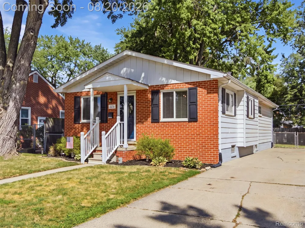 2226 Kipling Avenue Berkley City, MI 48072