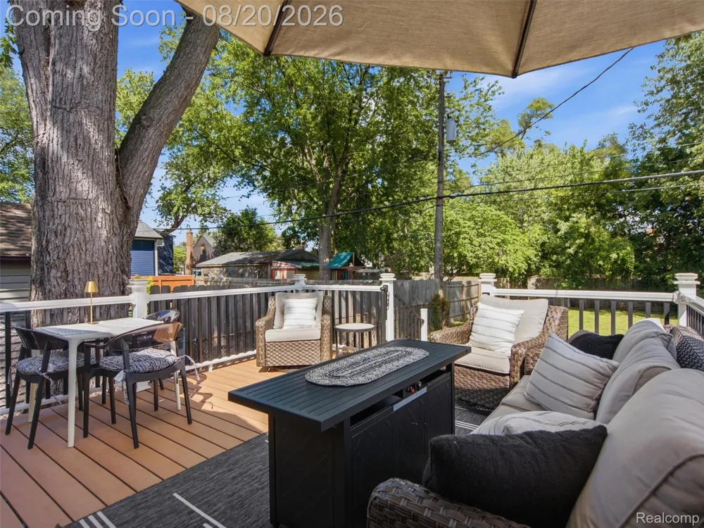 2226 Kipling Avenue Berkley City, MI 48072