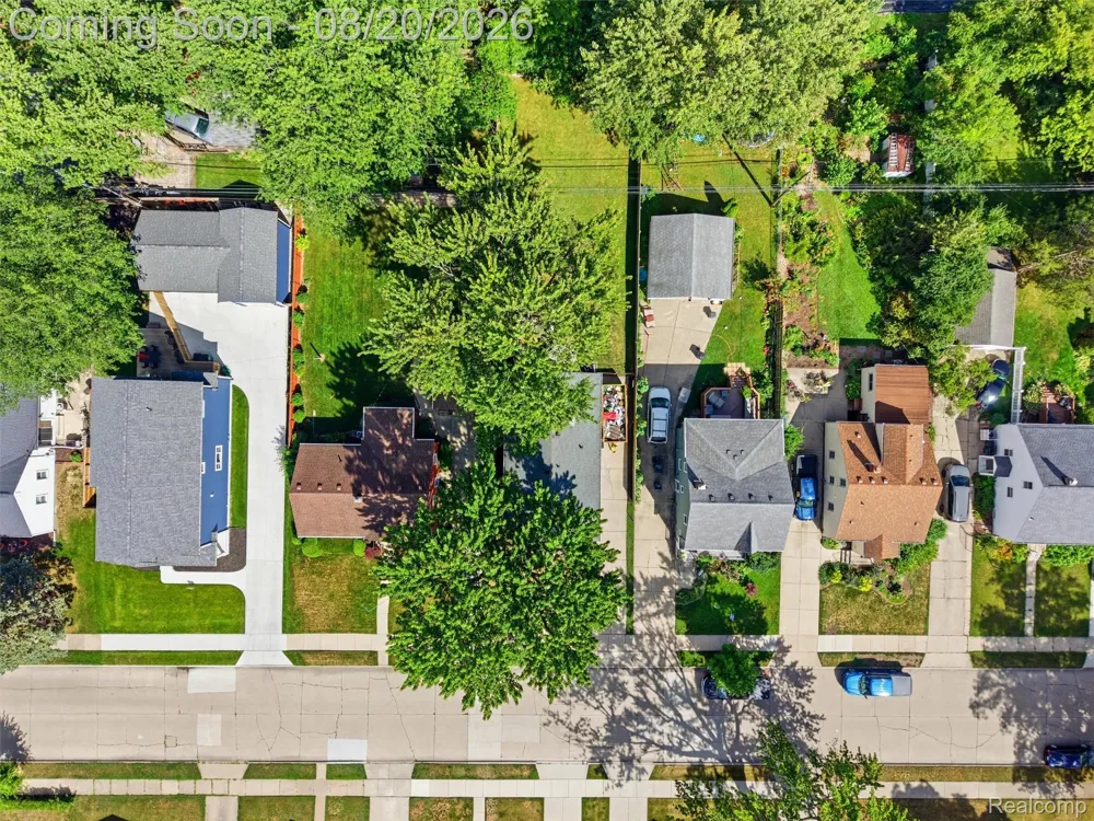 2226 Kipling Avenue Berkley City, MI 48072