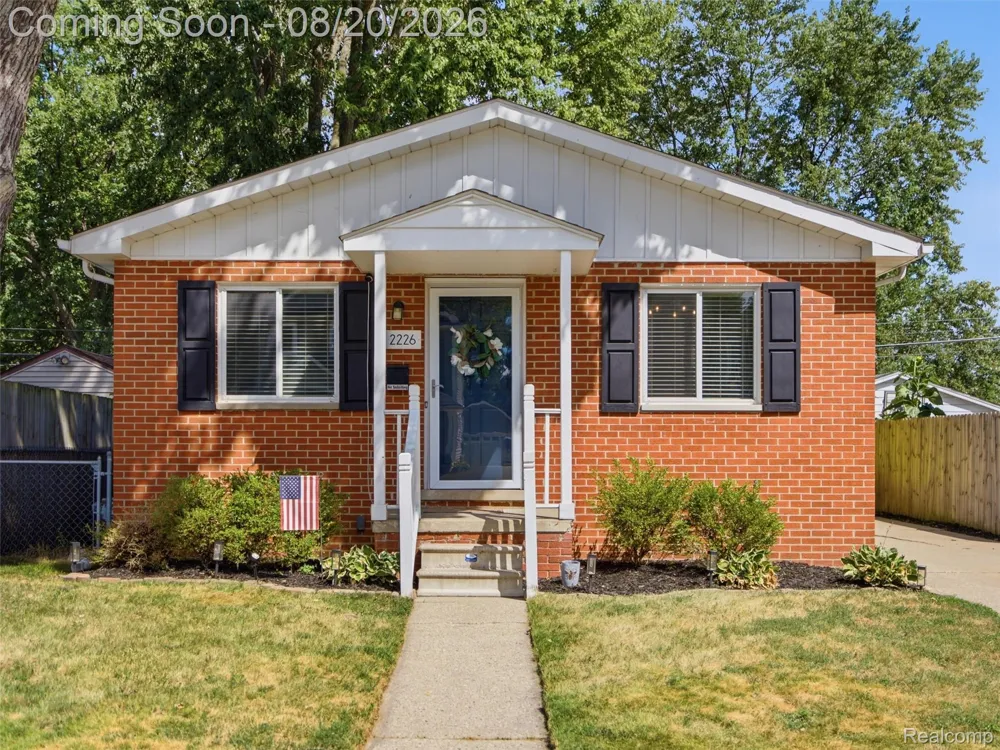 2226 Kipling Avenue Berkley City, MI 48072