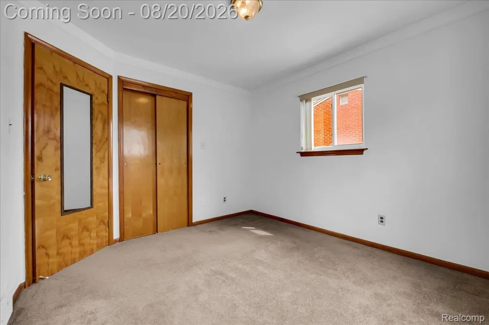 1952 Lakeview Street Trenton City, MI 48183
