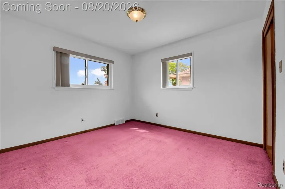1952 Lakeview Street Trenton City, MI 48183
