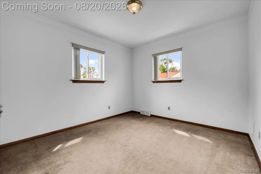 1952 Lakeview Street Trenton City, MI 48183