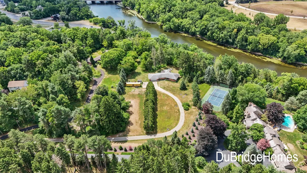 311 Honey Creek Avenue SE Ada Township, MI 49301