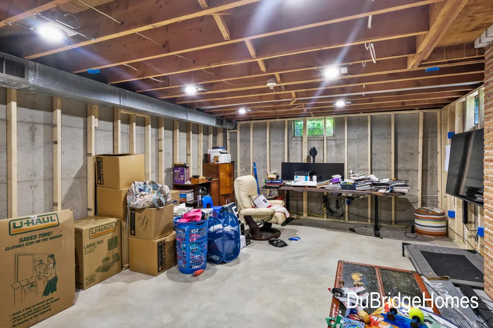 311 Honey Creek Avenue SE Ada Township, MI 49301