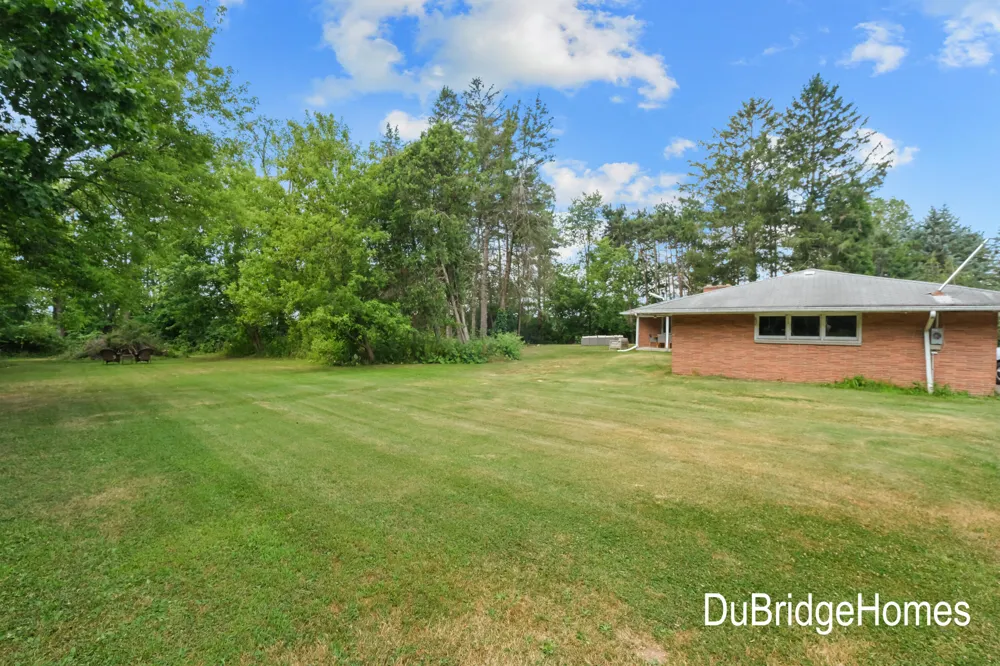 311 Honey Creek Avenue SE Ada Township, MI 49301
