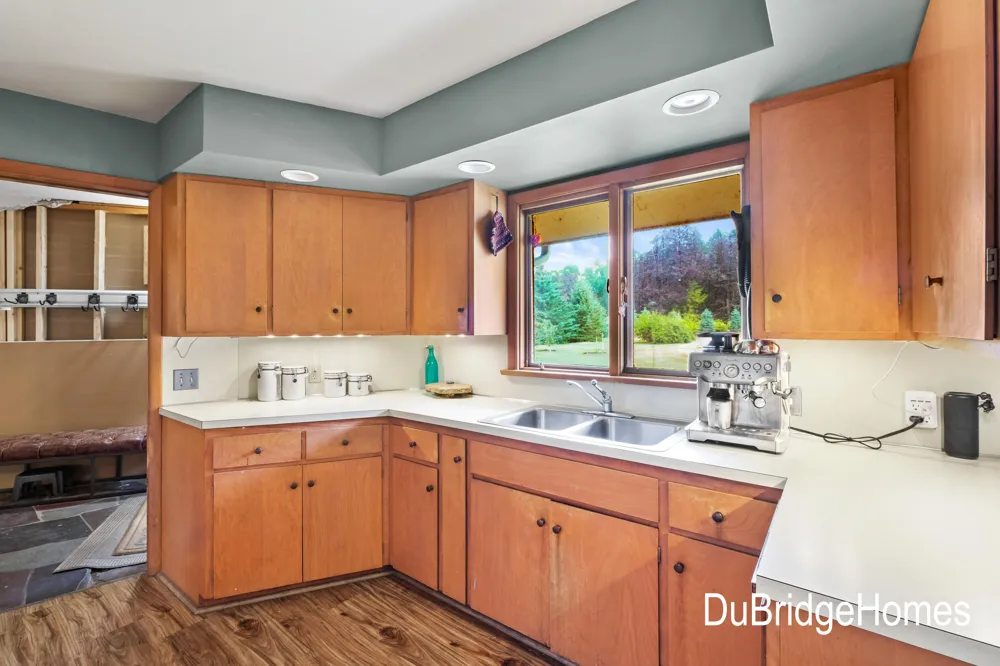 311 Honey Creek Avenue SE Ada Township, MI 49301